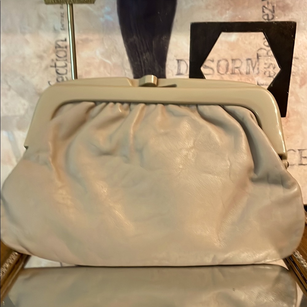 Vintage Italian Beige Lucite Leather Clasp Handbag Excellent